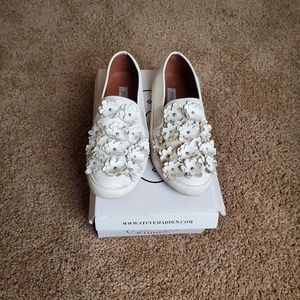 Steve Madden Flat shoes